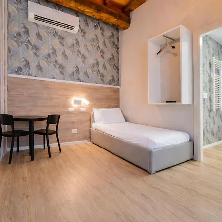 Rome's Gloria 2*